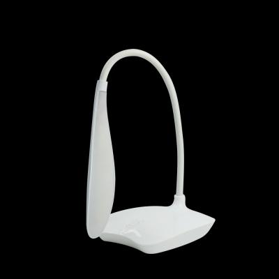Produzione di stampi per iniezione per lampade da scrivania di piccole dimensioni